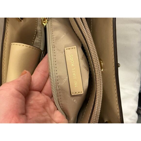 Michael Kors Gramercy Tan Debossed Logo Satchel Handbag Purse GS - Picture 6 of 6